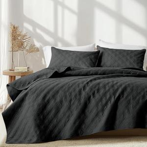 inron Quilt Set Queen Size, Black Microfiber Ultrasonic Full Bedspreads, Lightweight Breathable Coverlet, Modern Geometric Pattern Thin Bedding Set for All Season (1 Quilt, 2 Pillow Shams)