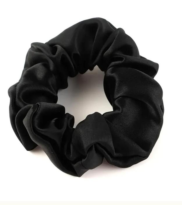 Bunnikins & Clover Silk Scrunchies for Hair Sleep, 100% Mulberry Silk Hair Tie for Curly Hair with Elastic Band, Thick Elastic Hair Scrunchie for Women Girls (1pc,Champagne)