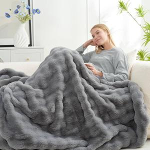 Litanika Faux Fur Throw Blanket for Couch, Fuzzy Soft Plush Thick Bubble Blanket for Sofa Bedroom Living Room,50 * 60 Inches Light Grey