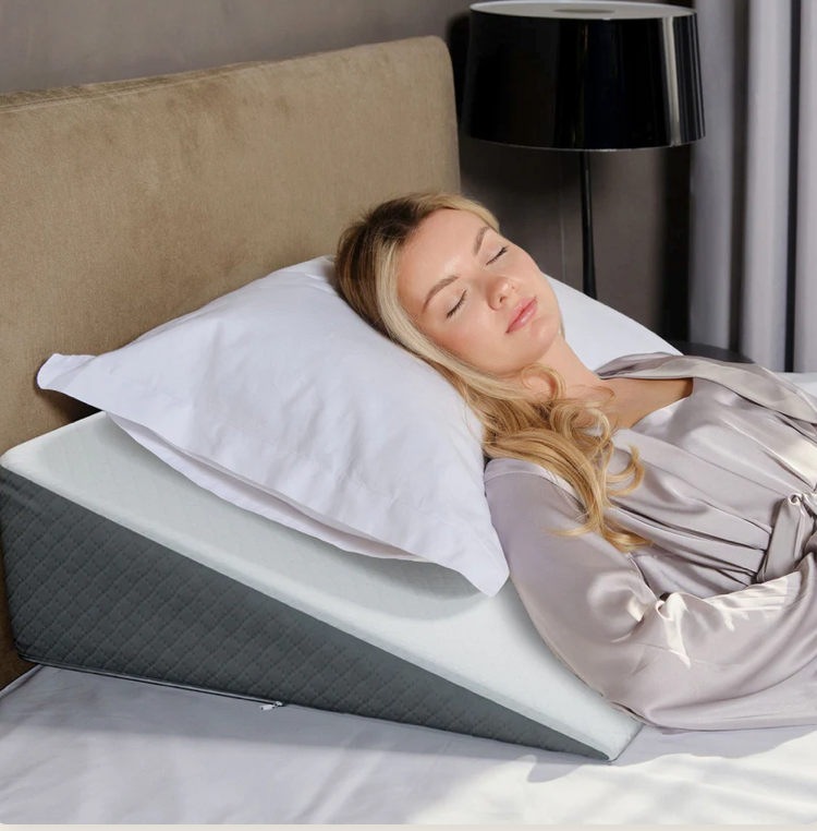 Kolbs Bed Wedge Stylish Jacquard Pillow 29X34X8, White And Grey