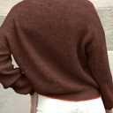 Saodimallsu Womens Sweaters Crew Neck Long Sleeve Knit Contrast Piping Stripe Lightweight Casual Fall Pullover Tops 2025 (Brown)