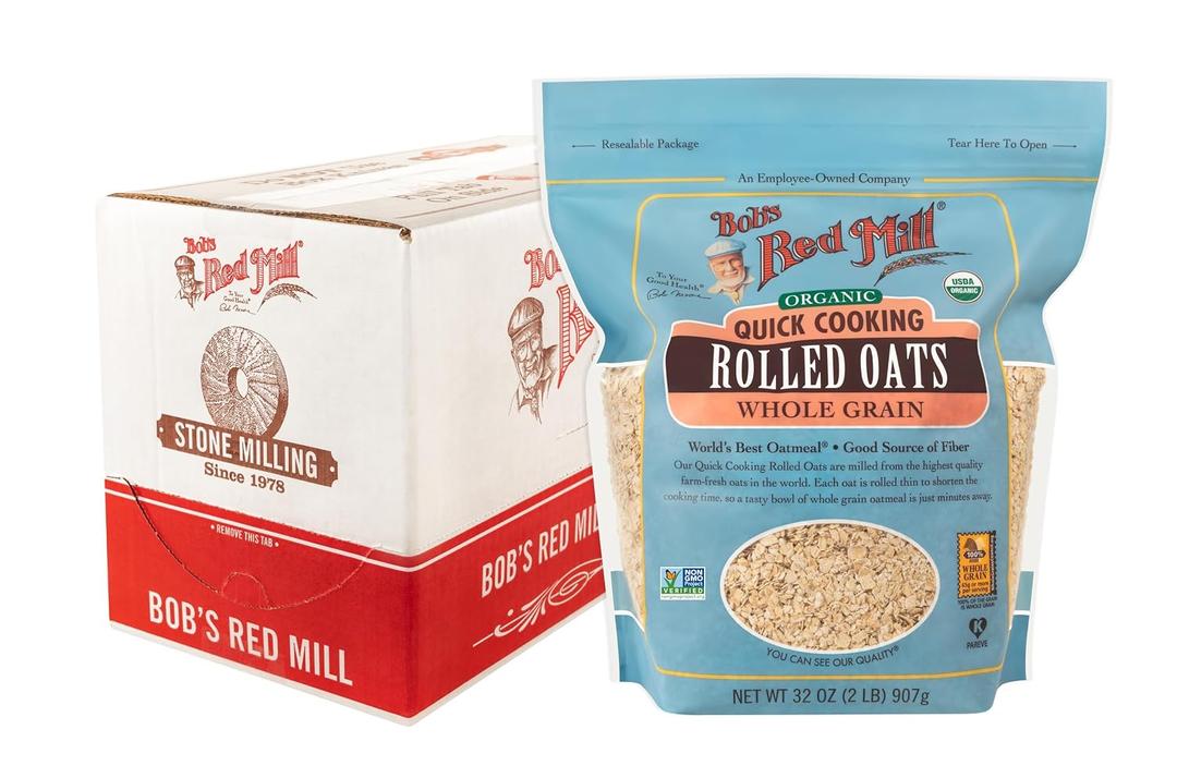 Bob's Red Mill Organic Quick Cooking Rolled Oats, 32oz (Pack of 4) - Non GMO, Whole Grain, Vegan, Kosher (EXP 06/17/28)
