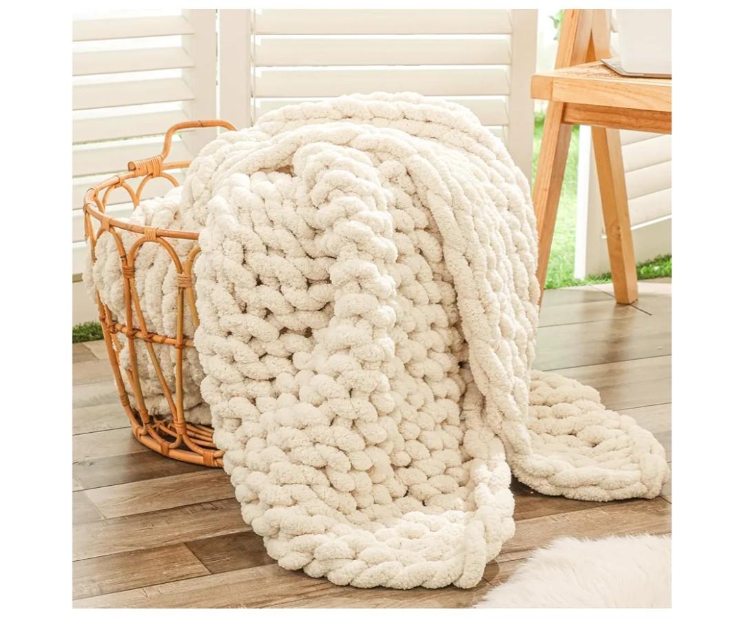 Bigacogo Chunky Knit Throw Blanket for Couch, 40x60 inches, 100% Hand Knitted with Thick Jumbo Chenille Yarn, Cozy Soft Large Rope Knot Cable Crochet Blankets for Sofa Bed Living Room, Beige