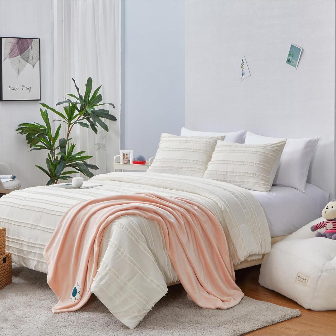 Aeropostale 3 Piece Eloise Eyelash Bedroom Comforter and Matching Sham Set,Full/Queen,Ivory