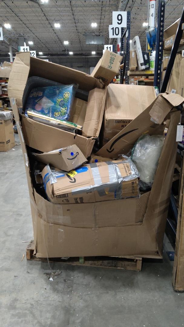 Pallets of Salvage Items