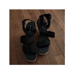 Steve Madden Wedge Sandals   7.5