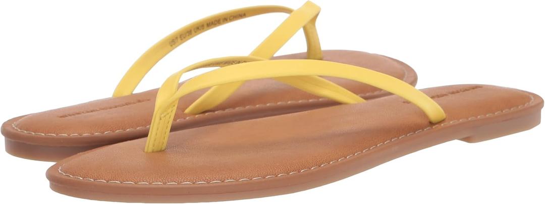 Amazon Essentials Women's Thong Sandal (9 Wide, Bright Yellow)