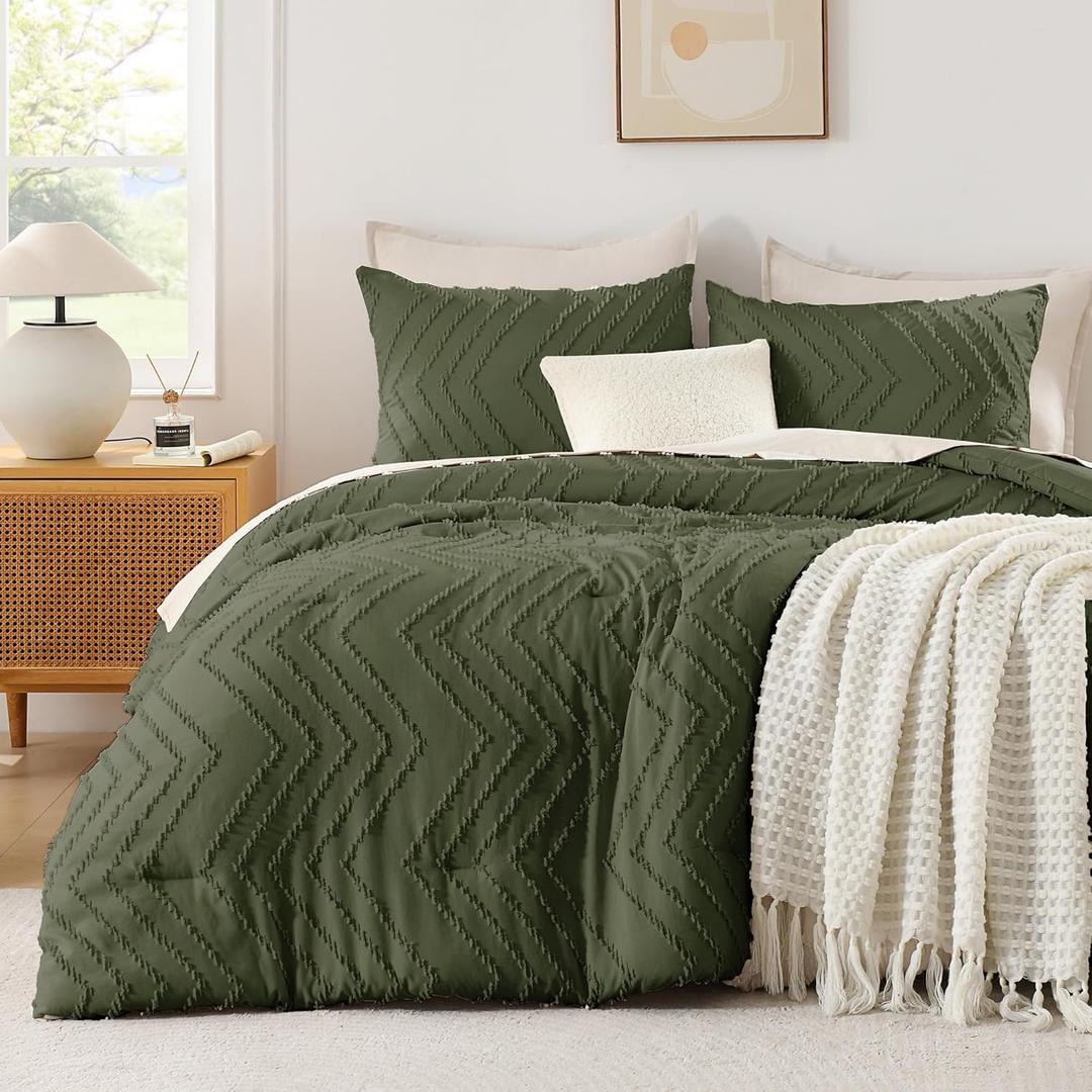 Andency Olive Green Comforter Set King Size, Boho Soft Fluffy Warm Lightweight Bedding Comforter Sets for King Bed, 3 Pieces Chevron Tufted Aesthetic Microfiber Lightweight Comforter Set (King (104"x90"))