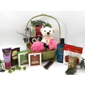 Gift Basket Village Chase Your Dreams! Inspirational Gift Basket for Her with Plush Friend, Gourmet Drinks, Indulgent Spa Products and Mouthwatering Sweets, 8 Pounds