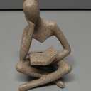 UTTCMK Bookshelf Decor Thinker Statue - Abstract Art Reading Thinker Sculpture Figurine Aesthetic, Modern Home Decoration for Living Room Office Shelves Coffee Table Desk Decor(Beige)