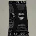 NEENCA Professional Knee Brace for Pain Relief, Medical Knee Support with Patella Pad & Side Stabilizers, Compression Knee Sleeve for Meniscus Tear, ACL, Joint Pain, Runner, Workout (Black, Medium)