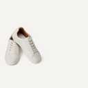 Amazon Essentials Unisex Kids' Low Top Classic Sneakers for Boys and Girls (Size 5, White)