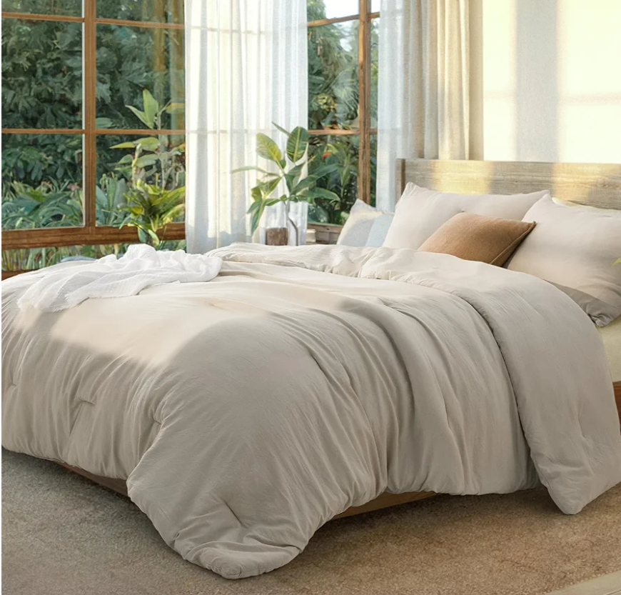 Bedsure Queen Size Comforter Set, Beige Soft Prewashed Bedding for All Seasons 90x90