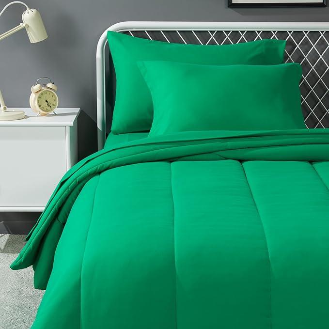 Amazon Basics 5 Piece Soft Microfiber Kid's Bed-in-a-Bag Bedding Set, Twin, Solid, 66" x 90" ( Green )