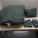 Bedsure Emerald Green Queen Comforter Set - 4 Pieces Pinch Pleat Bed Set, Down Alternative Bedding Sets for All Season, 1 Comforter, 2 Pillowcases, 1 Decorative Pillow