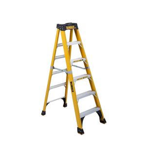 DeWalt 6-Foot Fiberglass Step Ladder, 500-Pound Load Capacity, Type IAA, DXL3810-06