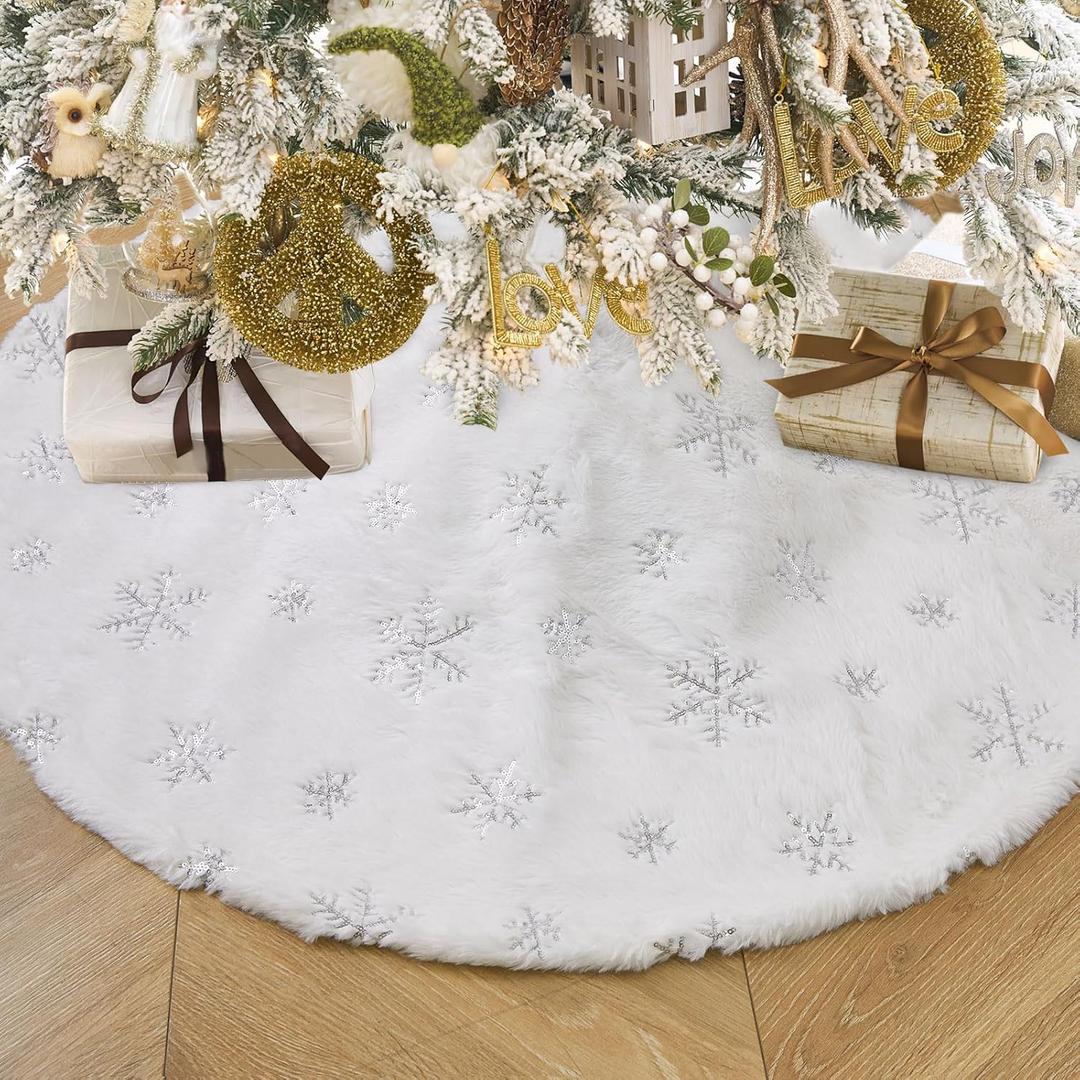 Christmas Tree Skirt 48 Inch White Faux Fur Tree Skirts with Silver Snowflakes Winter Large Plush Xmas Tree Mat Christmas Tree Decorations