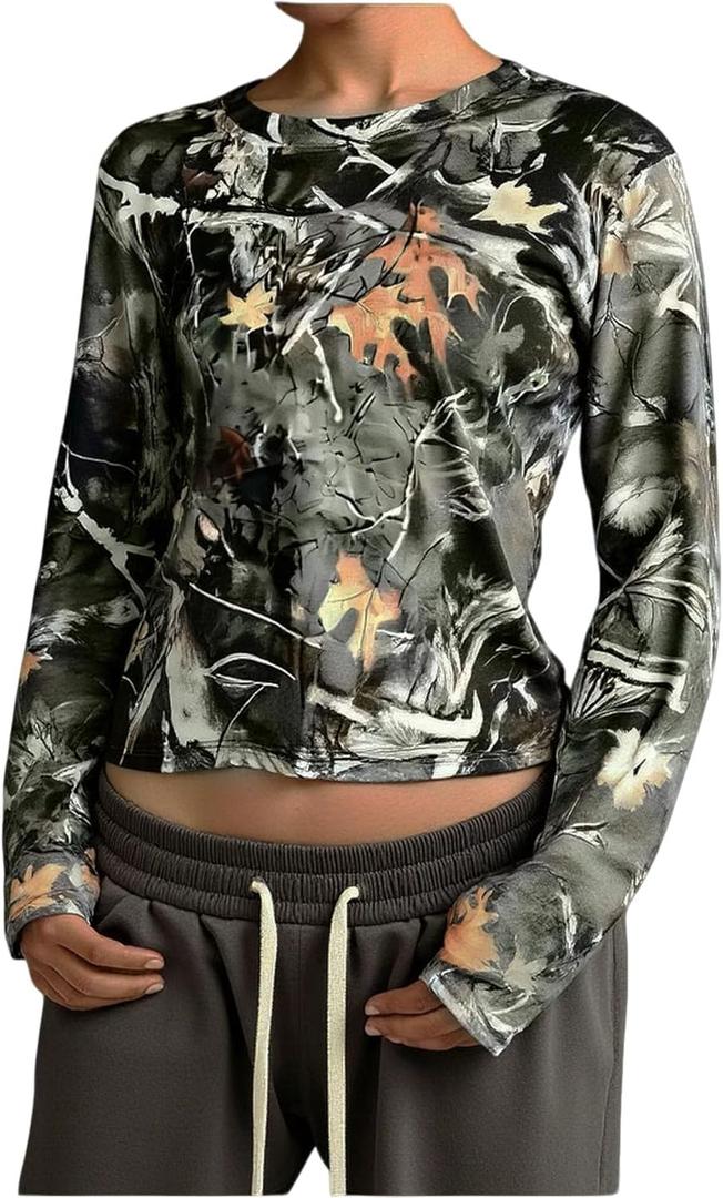 Camo Long Sleeve Crop Tops for Women Fitted Fall Outfit Camouflage Shirt Going Out Tshirt (Green, L)