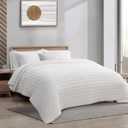 RECYCO Luxury Velvet Quilt Set Full Queen Size Bedding Sets, Ultra Soft Velvet Comforter Set, Lightweight Channel Box Stitch Oversized Bedspread Coverlet for All Season, with 2 Shams, Bright White