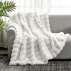 Cozy Bliss Faux Fur Throw Blanket for Couch, Fuzzy Soft Plush Thick Bubble Blanket for Sofa Bedroom Living Room, 108 * 90 Inches Cream White