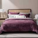Luxury Velvet Quilt Set Full/Queen Size Bedding Sets, Ultra Soft Velvet Comforter Set, Lightweight Channel Box Stitch Oversized Bedspread Coverlet for All Season, with 2 Shams, Mauve Purple