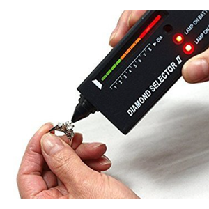 HMKIS Diamond Tester Pen, Professional Jewelry Diamond Tester with 60X Jewelry Loupe Magnifier, Diamond Selector for Novice and Expert (Non-Rechargeable) (Black)