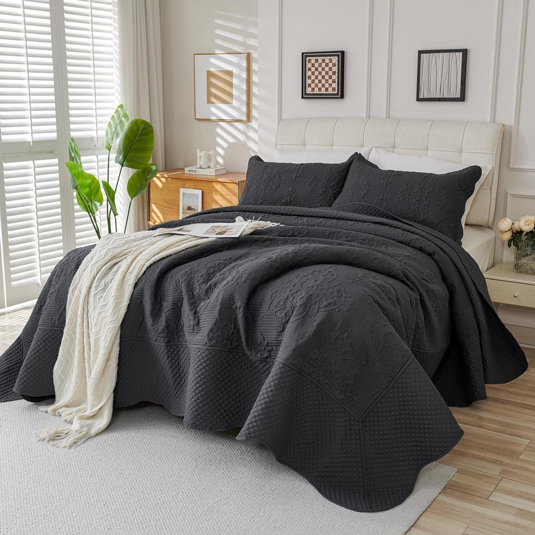 EVENHUG Quilt Queen Size Bedding Set with Pillow Sham Lightweight Bedspreads Coverlet Soft Reversible Bed Cover for All Season 3 Piece (Dark Grey 92"x96")