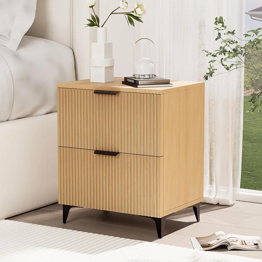 Chilihom Nightstand with 2 Drawers Night Stand with Fluted Panel, Modern Bedside Table for Bedroom, Wood End Table Side Table Small Storage Cabinet, Natural Oak