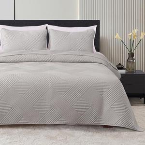 Whale Flotilla Quilt Set, Soft Lightweight Quilts Bedspreads Coverlet with Embossed Pattern, Bedding Sets with 2 Pillow Shams, Reversible Bed Cover for All Seasons, , Light Grey