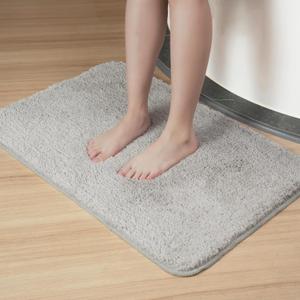 CHEZARTEMIS Luxury Quick Dry Non-Slip Bathroom Rugs17'' x 24'' Light Grey Highly Absorbent Washable and Ultra Soft, Extra Thick Fluffy Bath Mats for Shower/Kitchen/Bathtub Floor
