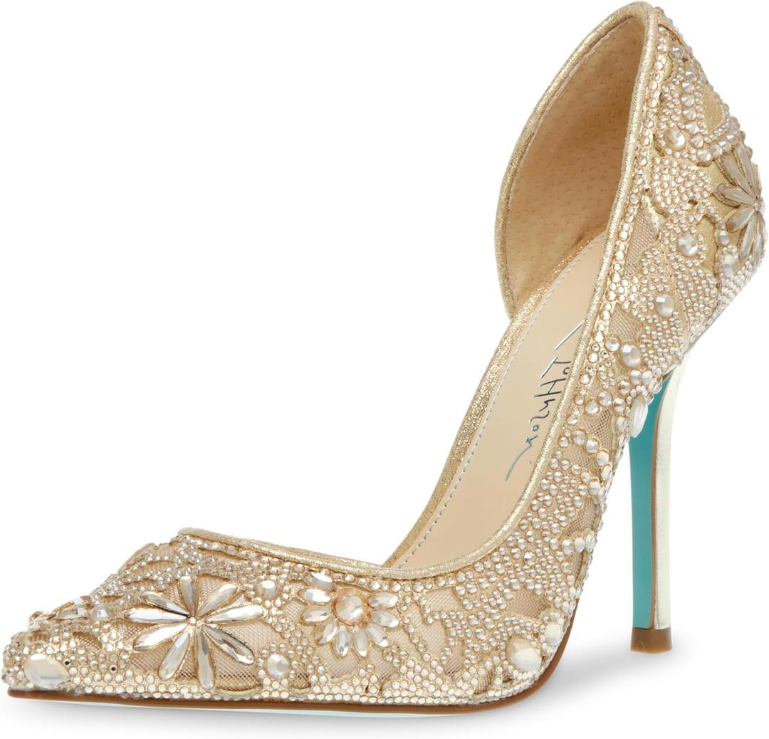 Betsey Johnson Women's Chic (6.5, Light Gold)