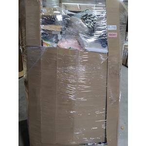 Pallet of salvage items