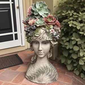 DiliComing Head-Planter Face-Planters Pot - 10 Inch Flower Pots Outdoor with Drainage Hole, Face Flower Pot Head Planter for Garden Decor, Gifts for Women and Housewarming Gift 6.5 x 6 x 10.2 Inch
