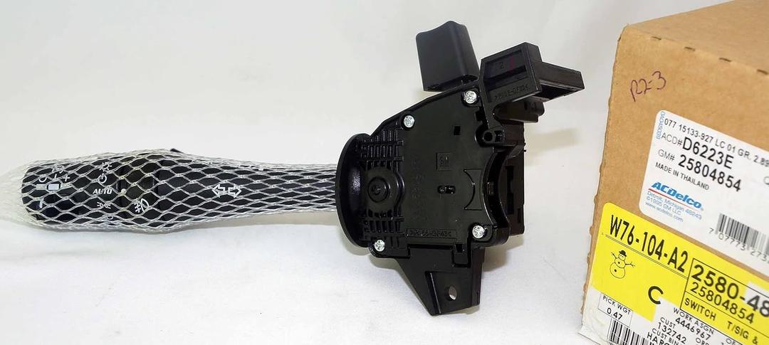 General Motors 2.895 Black Touch Switch