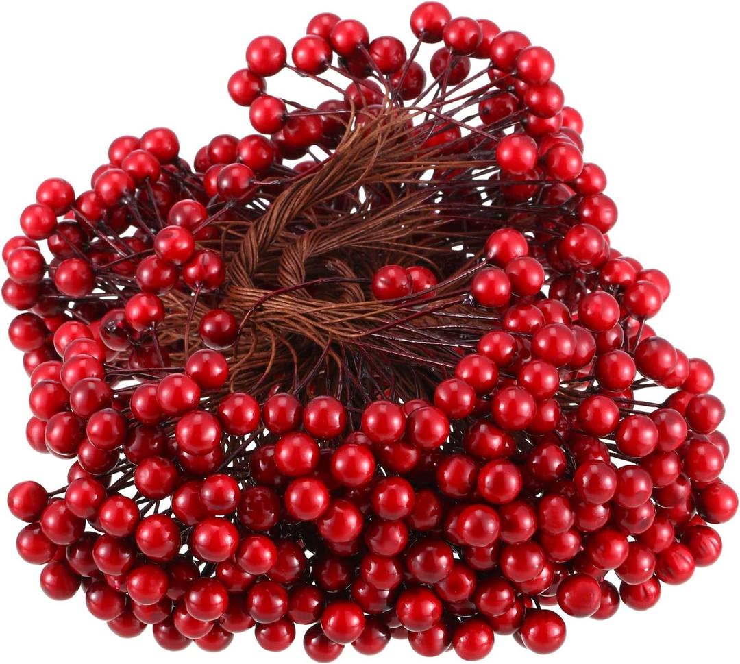 BBTO Artificial Holly Berries on Wire Stems, 250 Stems with 500 Pieces 8 mm Fake Berries for Tree Decorations Wreath Craft Use Wedding Party Favor (Dark Red)
