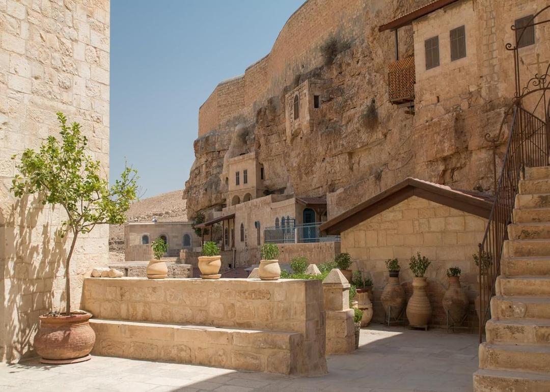 BELECO 15x10ft Fabric Jerusalem Old City Street Backdrop for Photography Monastery Yard Vintage Building Scenery Background Ancient Israel Background Photo Booth Studio Props (CHA19803)