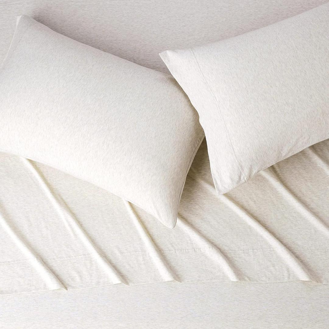Amazon Basics 4 Piece Bed Sheets Set, 100% Cotton Jersey, Includes Super Soft, Flat and Fitted Sheets, Pillowcase, King, Oatmeal, Solid