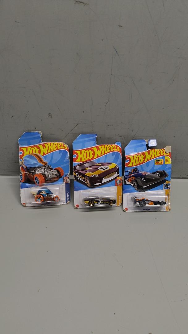 Pack Of 3 Hot Wheels Cars (HW-4-Trac, Head Gasket, Fast Felion)