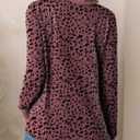 BLENCOT Long Sleeve Tops for Women Crewneck Leopard Print Casual Blouse Trendy Fall Sweatshirt Graphic Tunic Winter Clothing (Pink, L)