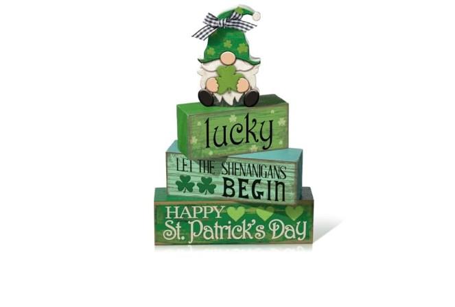 Moucuny 4 Pcs St. Patrick's Day, Wooden
Sign for Home Decor
