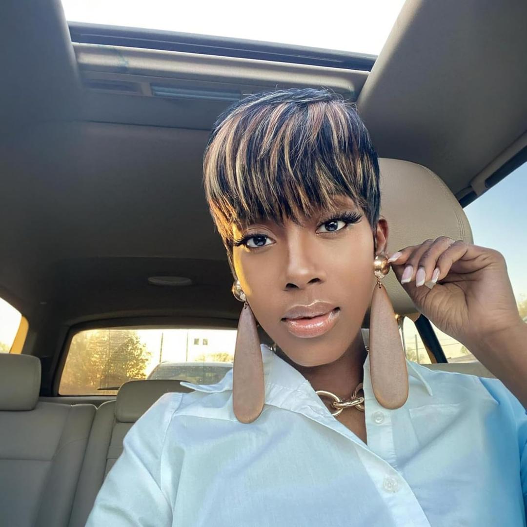 Black and Blonde Short Curly Pixie Cut Wigs for Black Women Layered Pixie Cut Human Hair Wigs With Bangs Brazilian Virgin No Glue Glueless Short Curly Human Hair Wig Black and Blonde