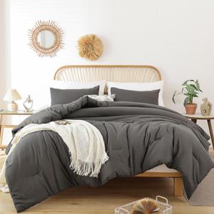 ROSGONIA Queen Comforter Set Charcoal Grey, 3pcs (1 Dark Gray Comforter & 2 Pillowcases) All Season Soft Bedding Lightweight Bedspread Blanket Quilt, Queen Comforter 90"x90"