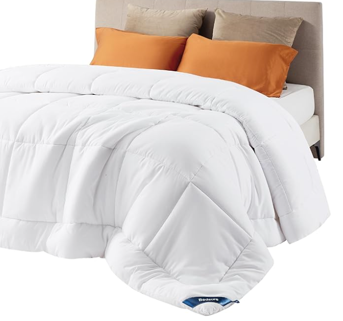 Bedsure Comforter Duvet Insert - Quilted Comforters Queen Size, All Season Duvet, GentleSoft Down Alternative Bedding, with 8 Tabs, Gifts for Women/Men, White, Queen 84 x 84 Inches 