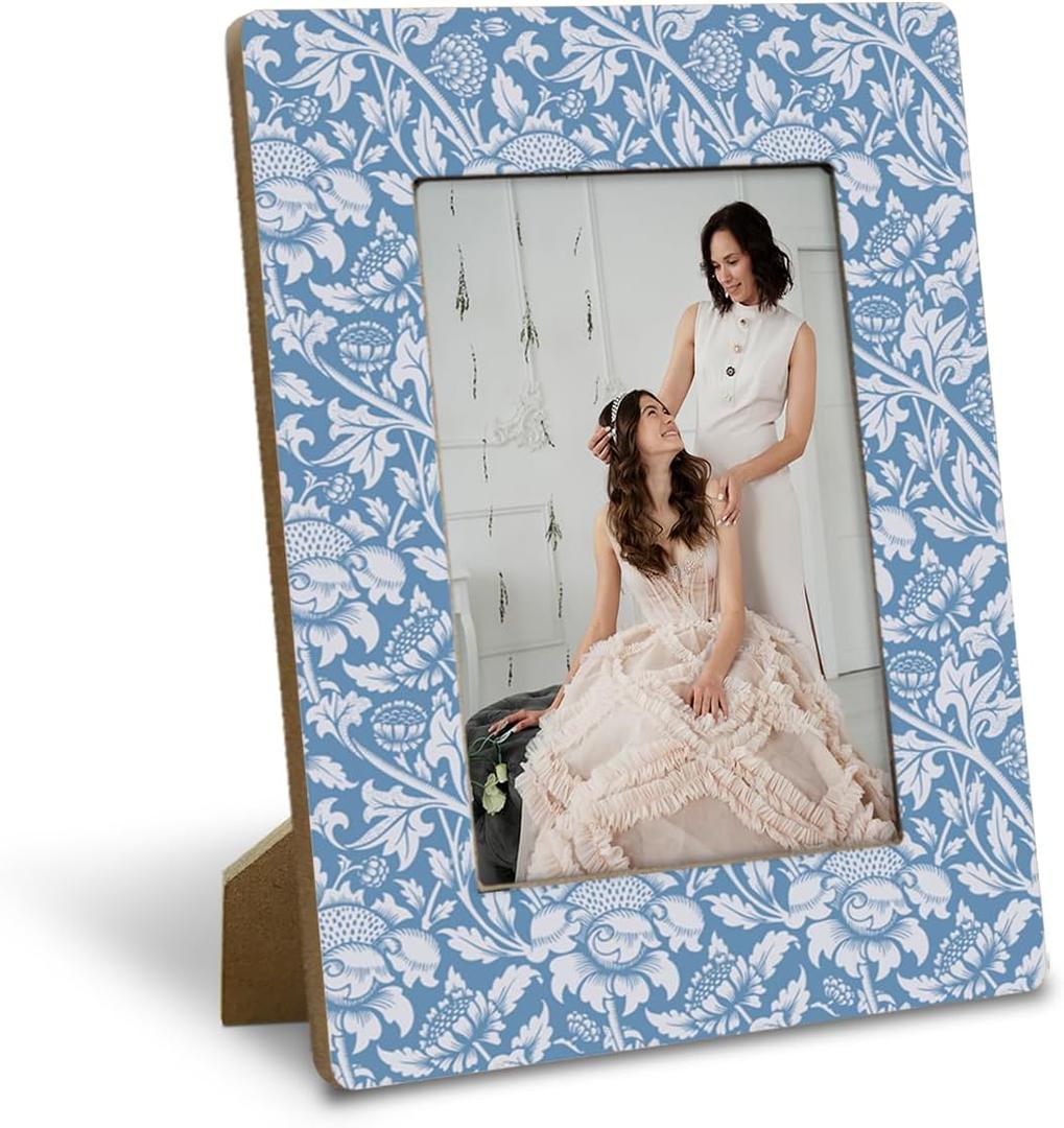 Vintage Style Floral Picture Frame 4x6 Inch - Blue & White Flower Frame, Classic Art Home Decor for Retro Enthusiasts, Timeless Accent for Living Room & Study, Farmhouse Office Desk Decor