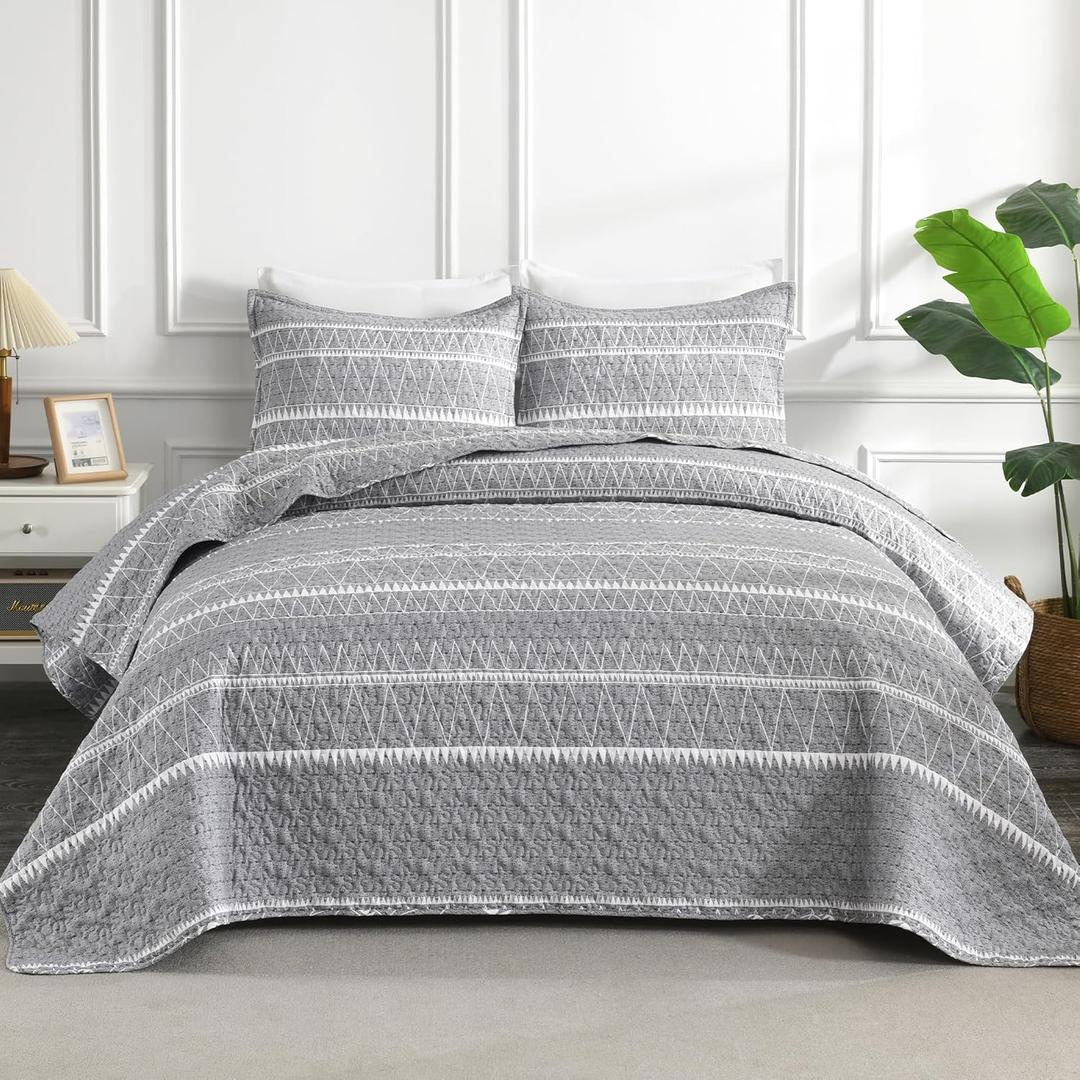 Andency Oversized Super King Quilt Set Grey, 3 Pieces Boho Lightweight Soft Striped Bedspread for All Season (120"x120"), Gray Printed Bohemian Polyester Reversible Coverlet Comforter Sets