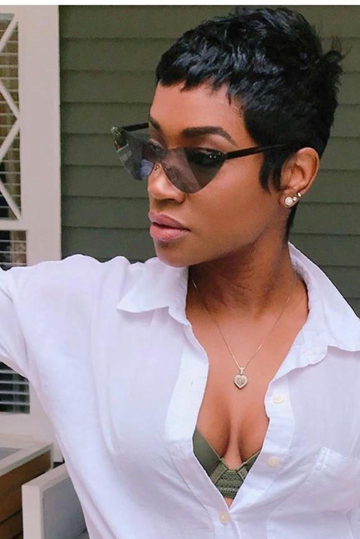 MUJGOO-Pixie Cut Wig Short Cut Wigs for Black Women Synthetic Pixie Cut Wig Fashionable Natural Soft Not Tangled Easy To Style Daily Heat Resistant Layered Short Curly Wig (BLACK)