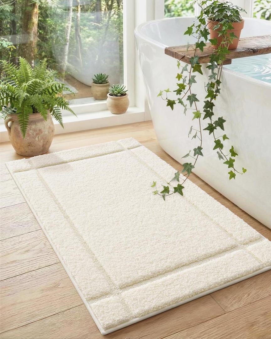 Color&Geometry Ultra Soft Bathroom Rug Non Slip with Rubber Backing, Absorbent Washable Bath Mat, Quick Dry, Premium Microfiber Plush Mat for Bathtub and Shower Floor,Beige,16"x24"