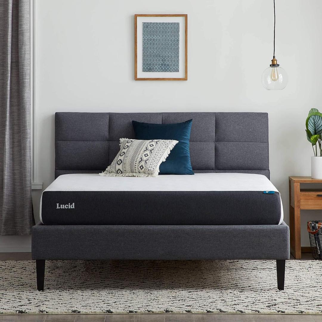 Lucid 8 Inch Memory Foam Mattress - Medium Plush Feel - Infused with Refreshing Bamboo Charcoal and Cooling Gel - Bed in a Box - Temperature Regulating - Pressure Relief - Breathable - Queen Size
