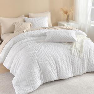 Litanika Oversized King Comforter Set White, 3 Pieces Tufted Boho Farmhouse Bedding Comforter Set, Lightweight Fluffy All Season Comforter Set (120x98In Comforter & 2 Pillowcases)