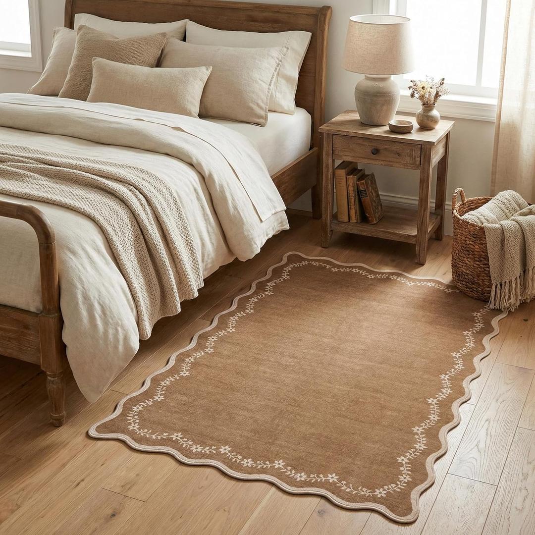 GarveeHome 3x5 Scalloped Washable Area Rug for Bedroom,Soft Solid Brown Entryway Rug Farmhouse Kitchen Mat Non Slip Low Pile Carpet Stain Resistant Throw Rug for Bedside Kids Room Office Dining Room